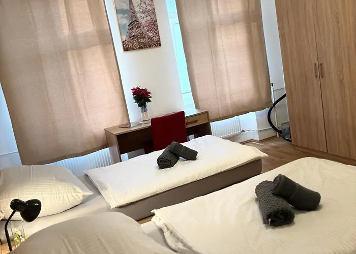 Default 1170 Hotel