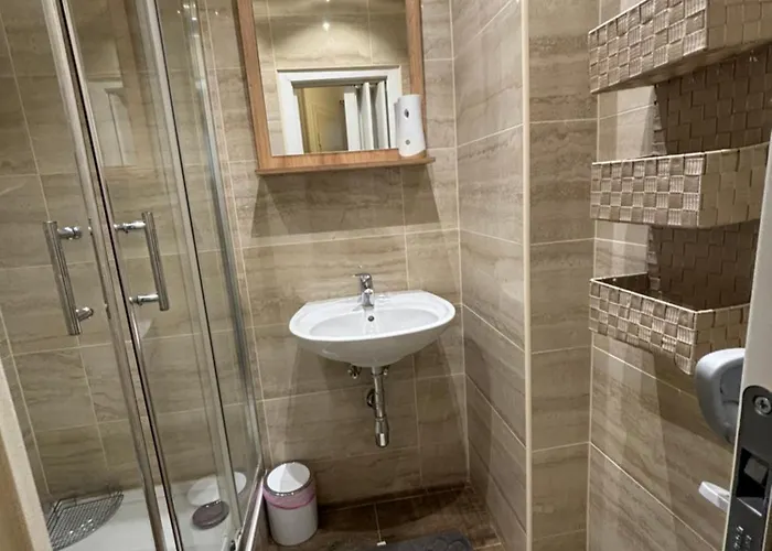 Default 1170 Hotel